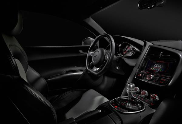 Photograph Bogdan Jablonski Audi R8 on One Eyeland